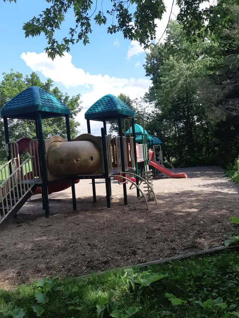 Hunter's Point Wildlife Park