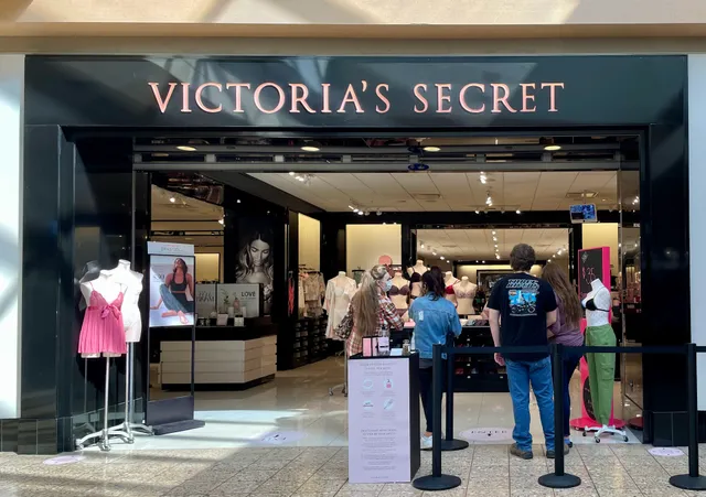 Victoria's Secret & PINK