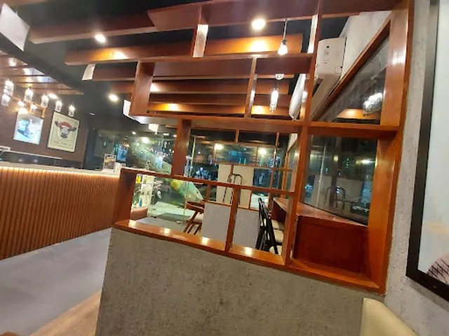 Frozen Bottle - Milkshakes, Desserts, and Ice Cream