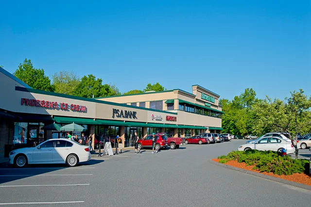 Salem Park Plaza