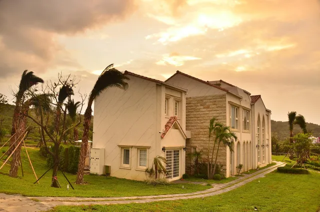 Coastal Lighting Villa