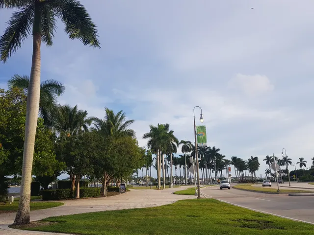 Visit Palm Beach Visitor Information Center