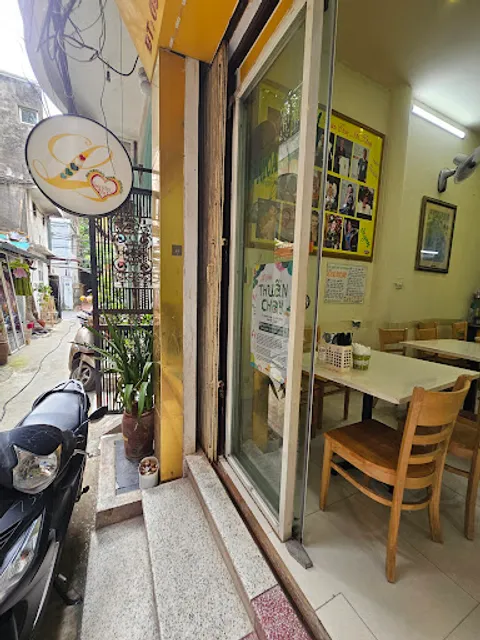 Cơm Chay Loving Hut Hoa Binh Vegan Restaurant