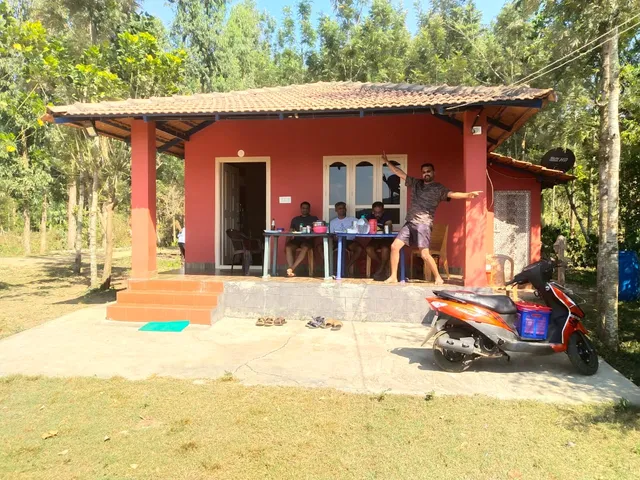 Mandodi Home Stay