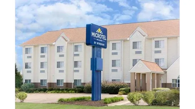 Microtel Inn & Suites by Wyndham Starkville