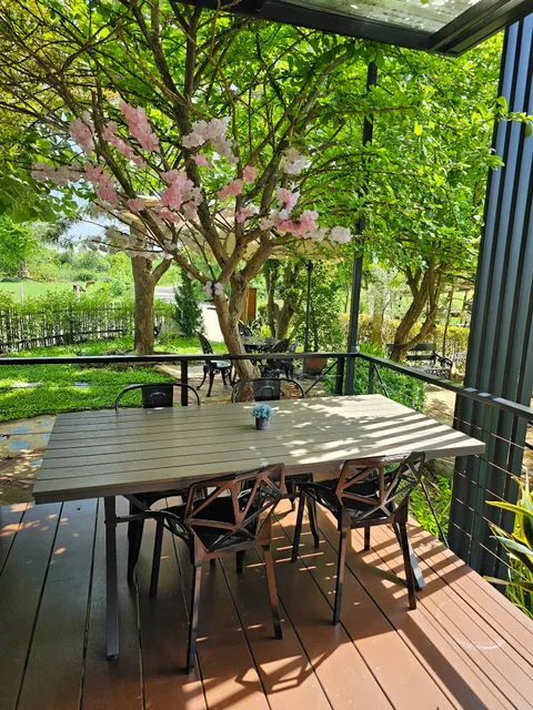 Midnight Fox Cafe ร้านกาแฟ กัญชง สไตล์ ญี่ปุ่น