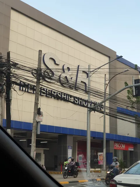 S&R Membership Shopping - New Manila
