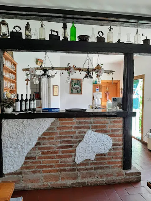 Judit Borosház Buschenschank