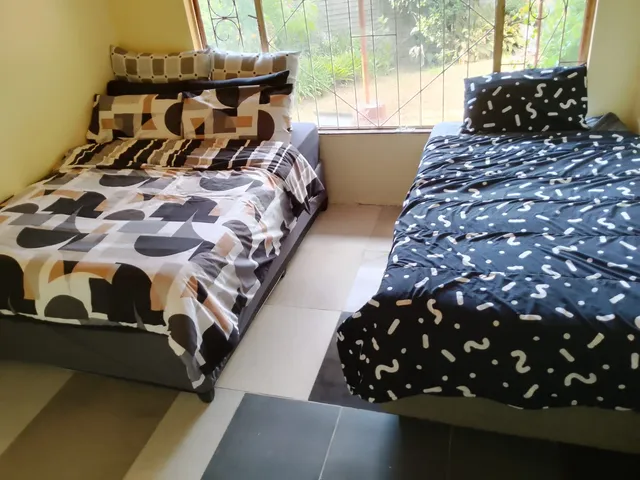 KEMPTON PARK LODGE BIRCH ACRES KEMPTON PARK