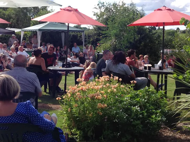 Bear and Ragged Staff