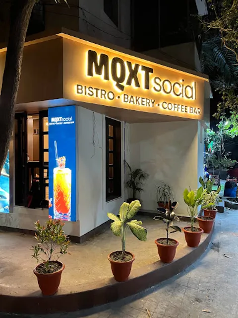 Cafe MQXT I Cafe | Bistro