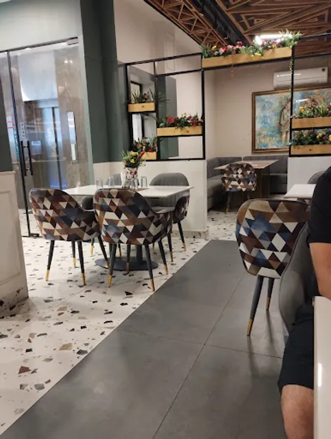 Saini sweets restaurant