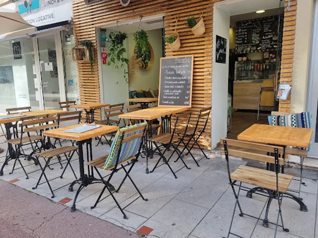 SUPER BOL (Brunch, Poké bowl, Sandwich Wanpaku)