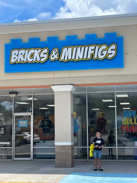 Bricks & Minifigs Mount Dora