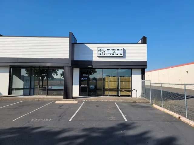 R/C Plus Hobbies and Race Track