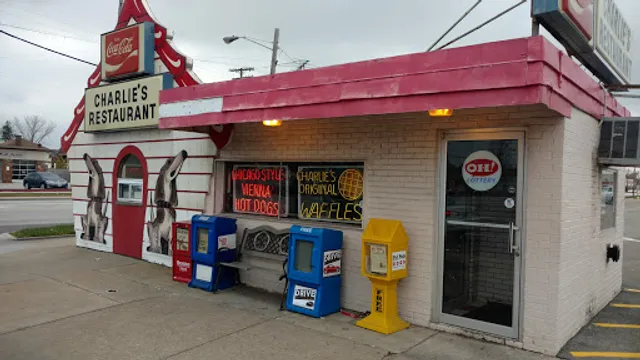 Charlie’s Dog House Diner