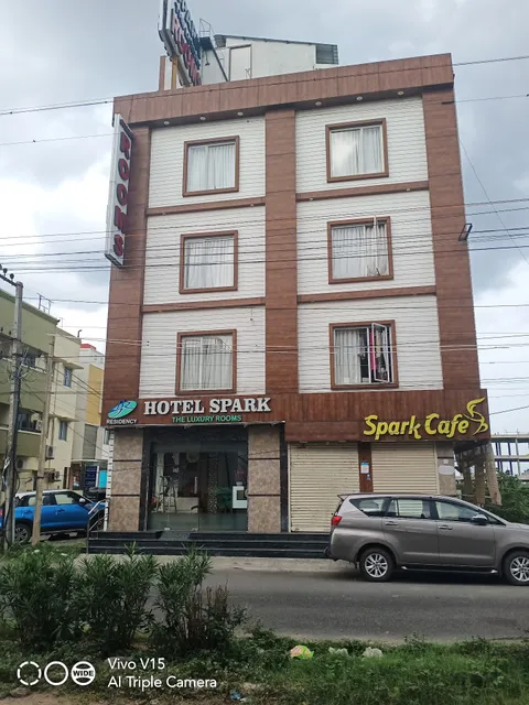 HOTEL SPARK RESIDENCY
