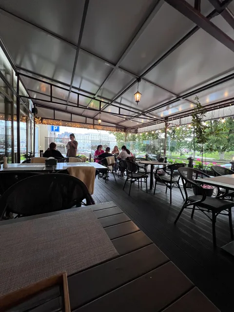 ГОРОДСКОЕ КАФЕ "FAT CAT"