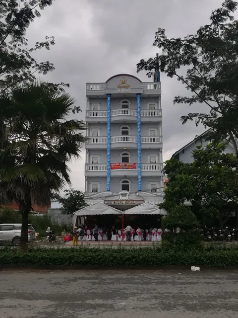 Khách Sạn ROYAL Cần Thơ