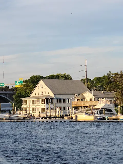 East Providence Yacht Club