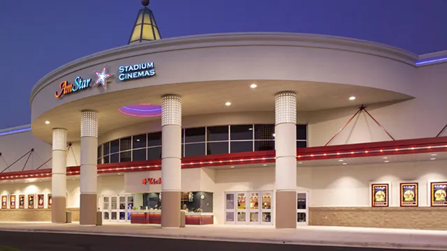 AmStar Alabaster by Santikos