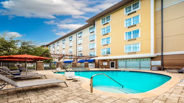 Hotel Indigo Jacksonville-Deerwood Park by IHG