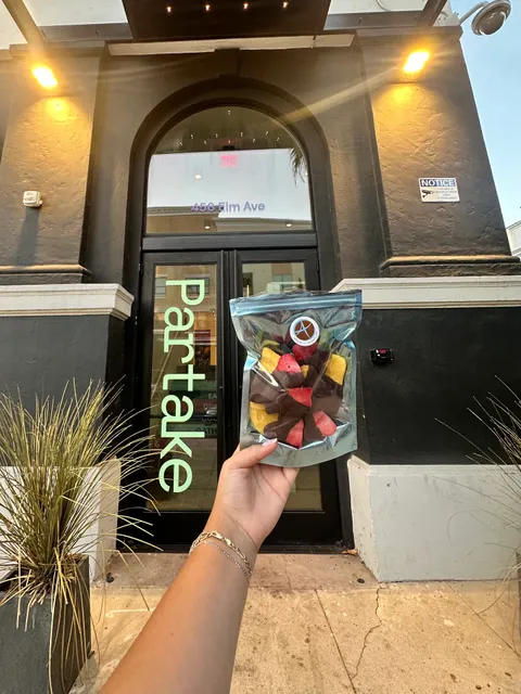 Albert's Petite Sweets