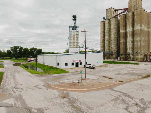 Farmers Cooperative - Firth