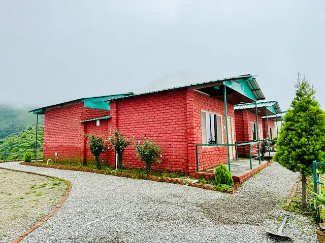 Deodar inn