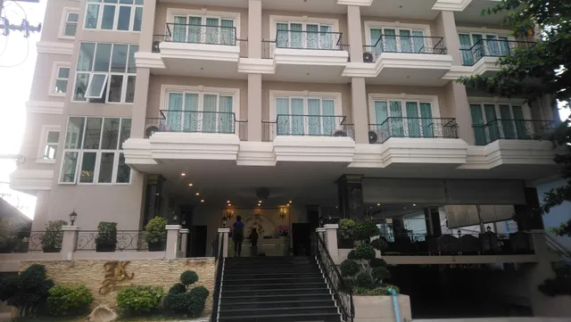 LK Premier Residence P2