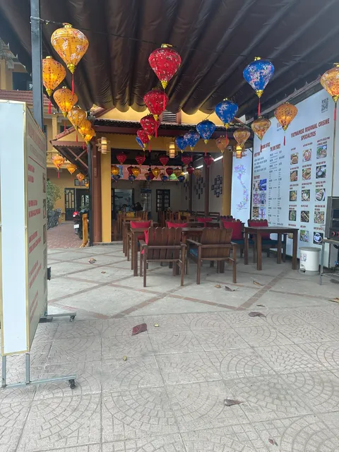 Madam Loan Restaurant - Vietnamese regional cuisine specialties