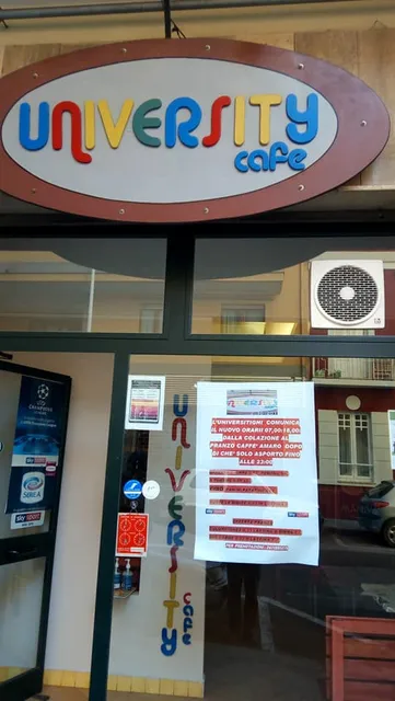 UNIVERSITY café