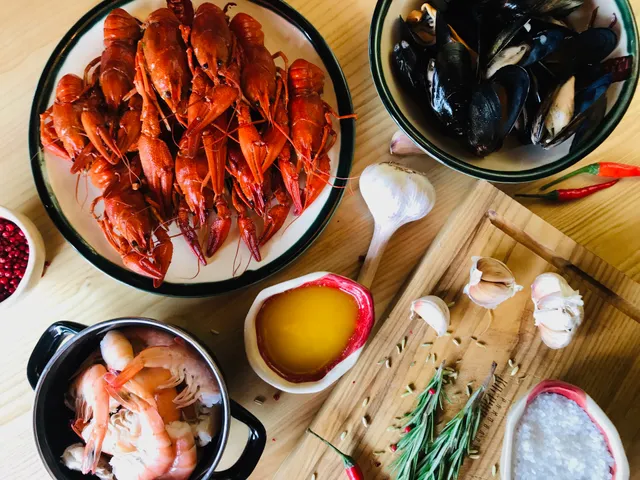 Rakovarnya "Kleshni I Khvosty". G. Podolsk