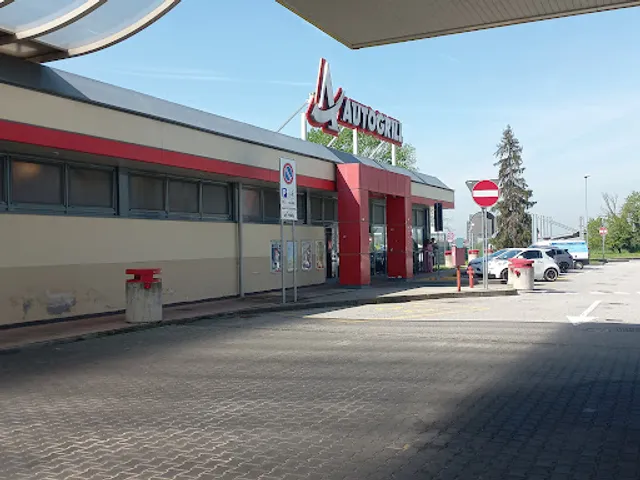 Autogrill Villanova Sud