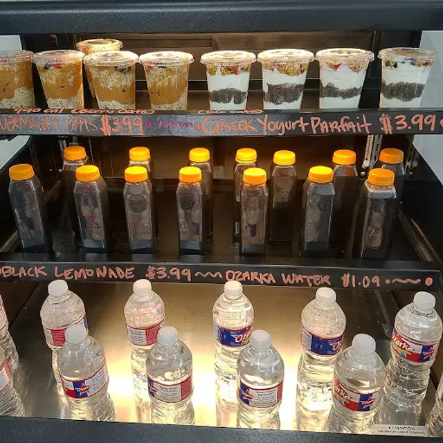 Mama Nature's Juice Bar