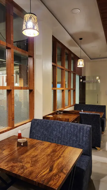 Dwaraka Pure Veg Family Restaurant