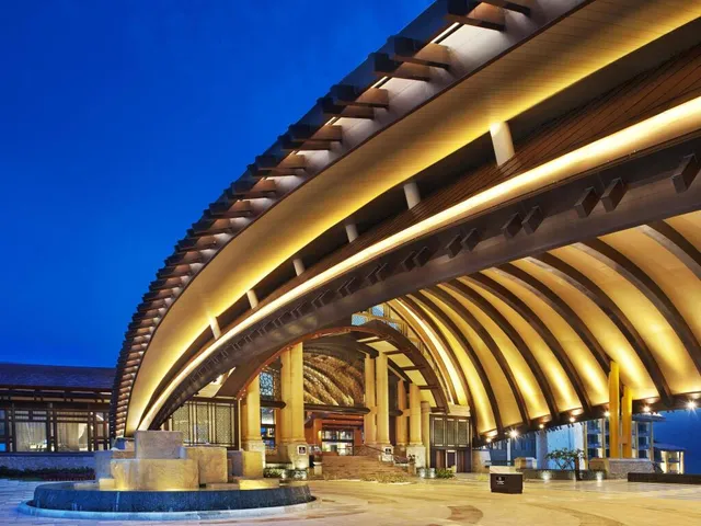 The St. Regis Sanya Yalong Bay Resort