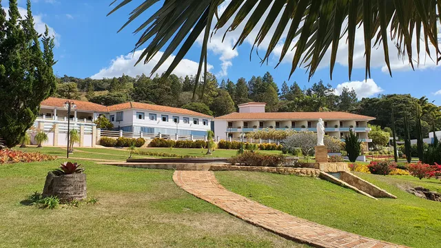 Hotel Fazenda Retiro das Rosas