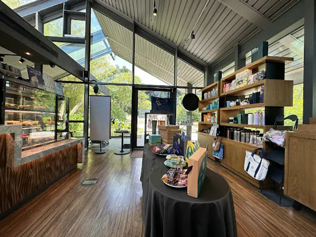 STARBUCKS Tamsui Cloud Gate Shop