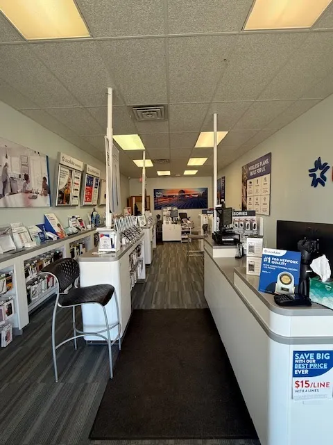 Authorized Retailer UScellular & T-Mobile