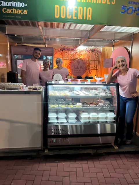 Isabella Fernandes - Doces, Salgados e Cafés