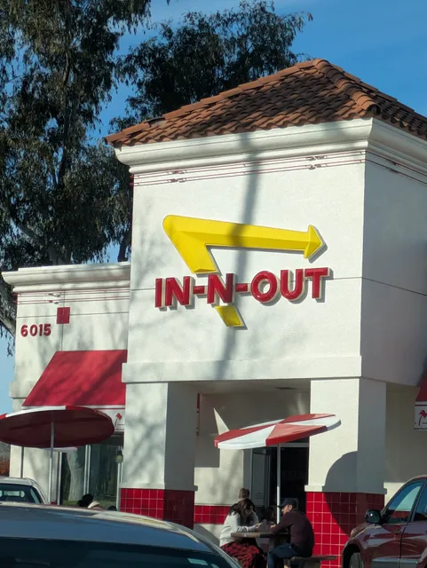 Pleasanton Square Shopping Center