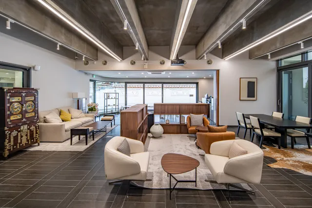 The Living Room at Bukchon Binkwan