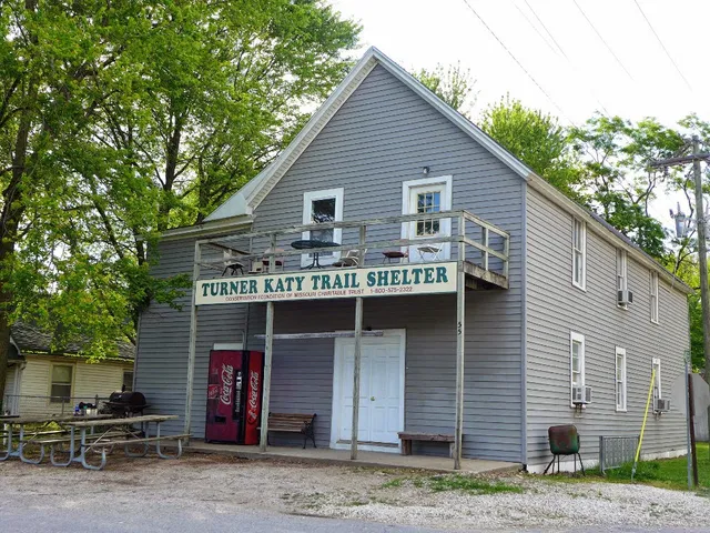 Turner Katy Trail Shelter