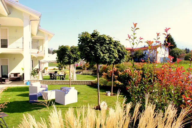 Eremes Rooms & Apartments