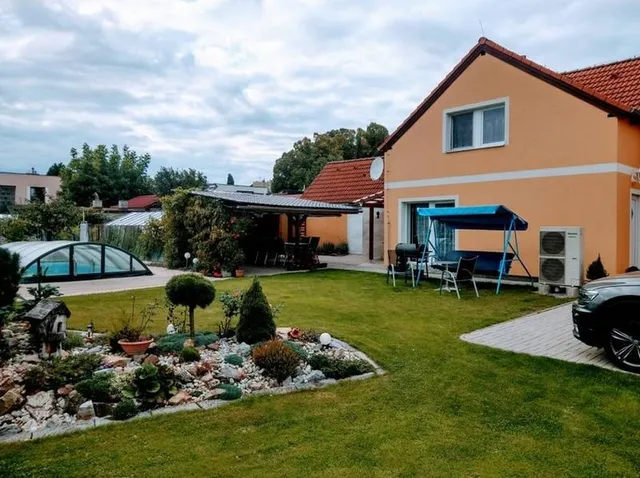 Premium House Burger