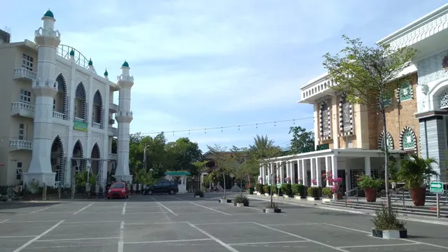 Hotel Syariah Oman Al-Makmur
