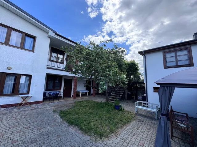 White Frog Dziwnów Pokoje przy plaży