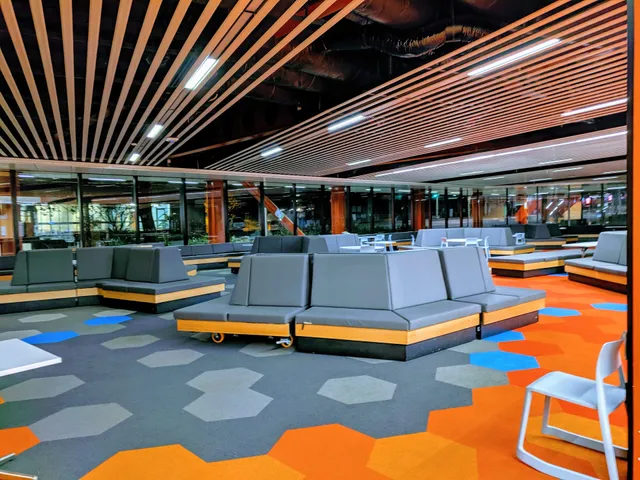 University of Auckland Science Centre (Building 302)