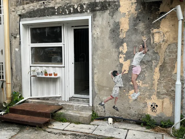Street Art - “Hoola Hoop Basketball”